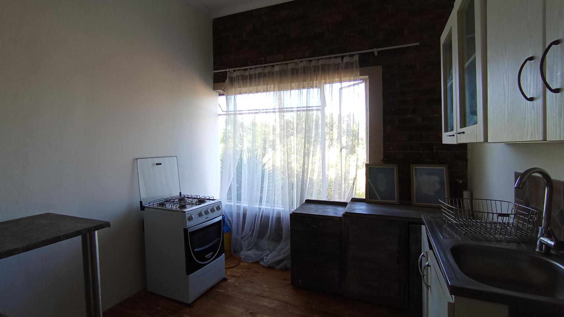 Kitchen - 31 square meters of property in Moreletapark