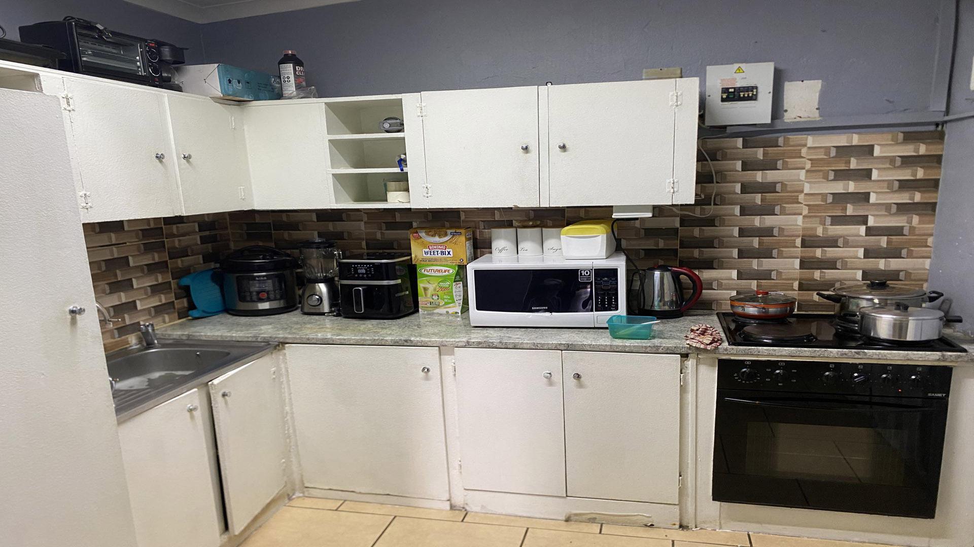 Kitchen of property in Springs