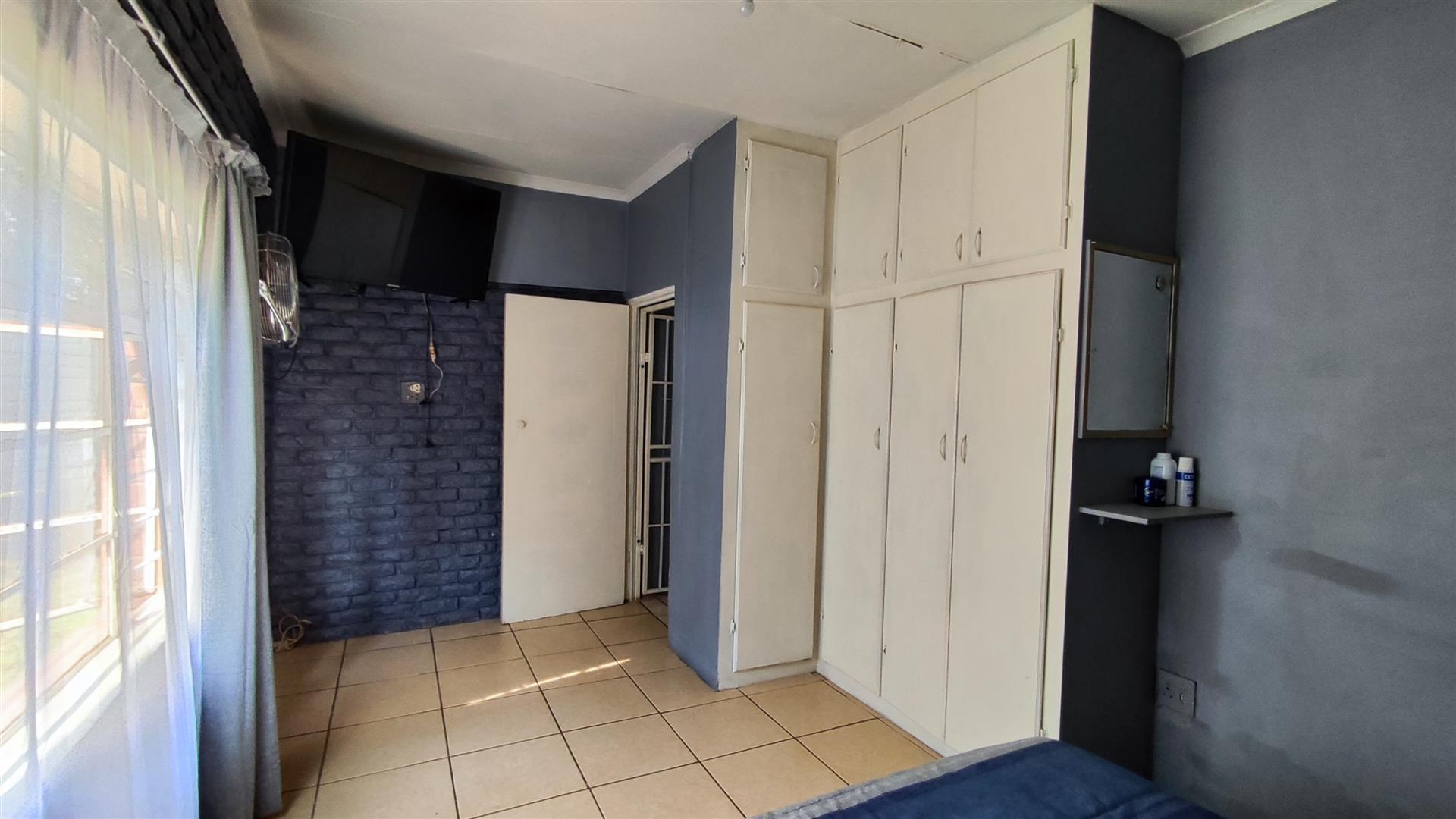 Bed Room 3 - 20 square meters of property in Springs