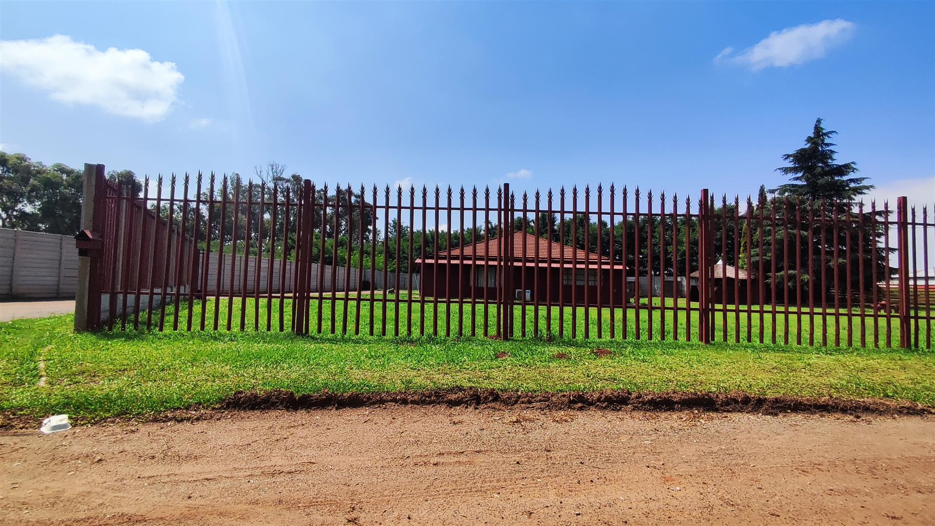 Front View of property in Springs