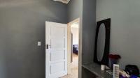 Bed Room 1 of property in Kempton Park