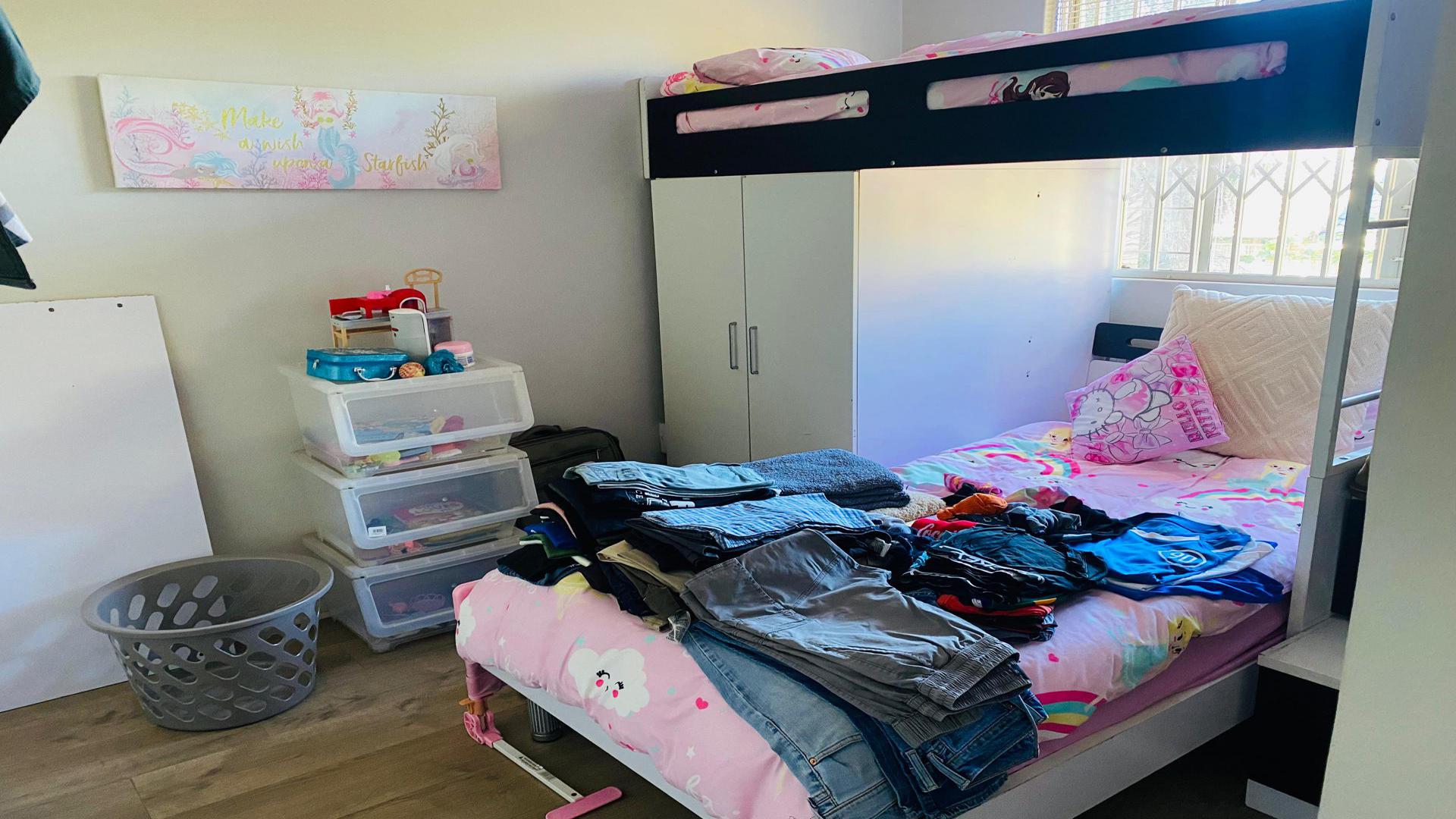Bed Room 1 of property in Pretorius Park