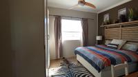Bed Room 1 - 15 square meters of property in Pretorius Park