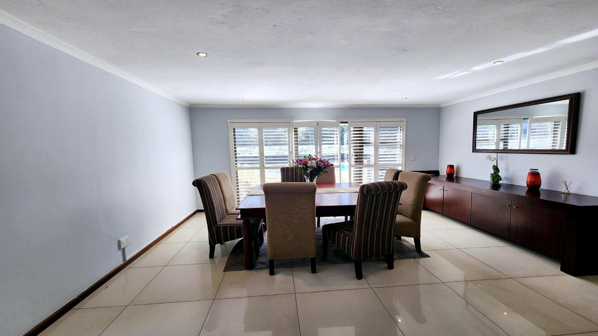 Dining Room - 26 square meters of property in Midstream Estate