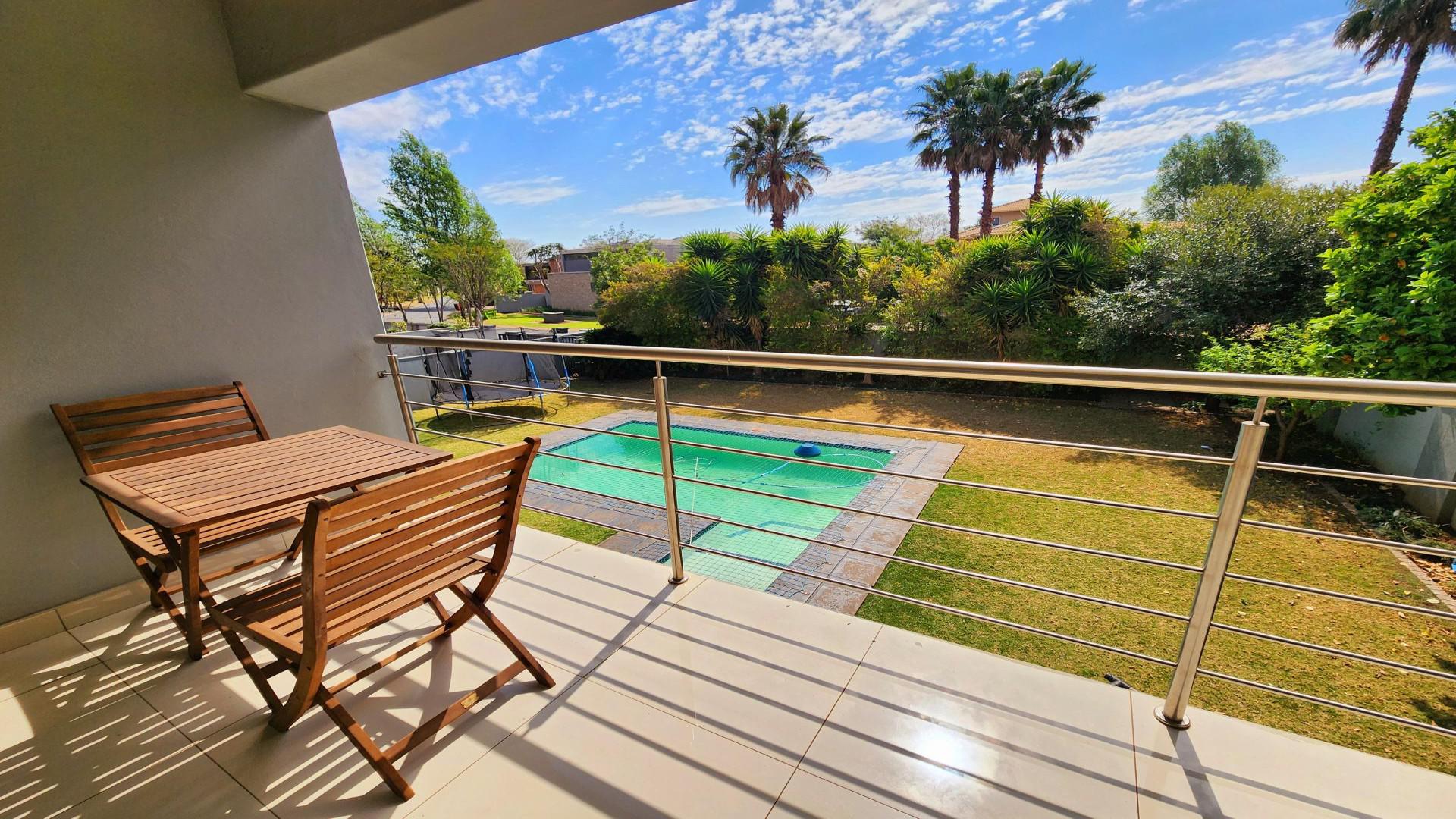 Balcony - 7 square meters of property in Midstream Estate