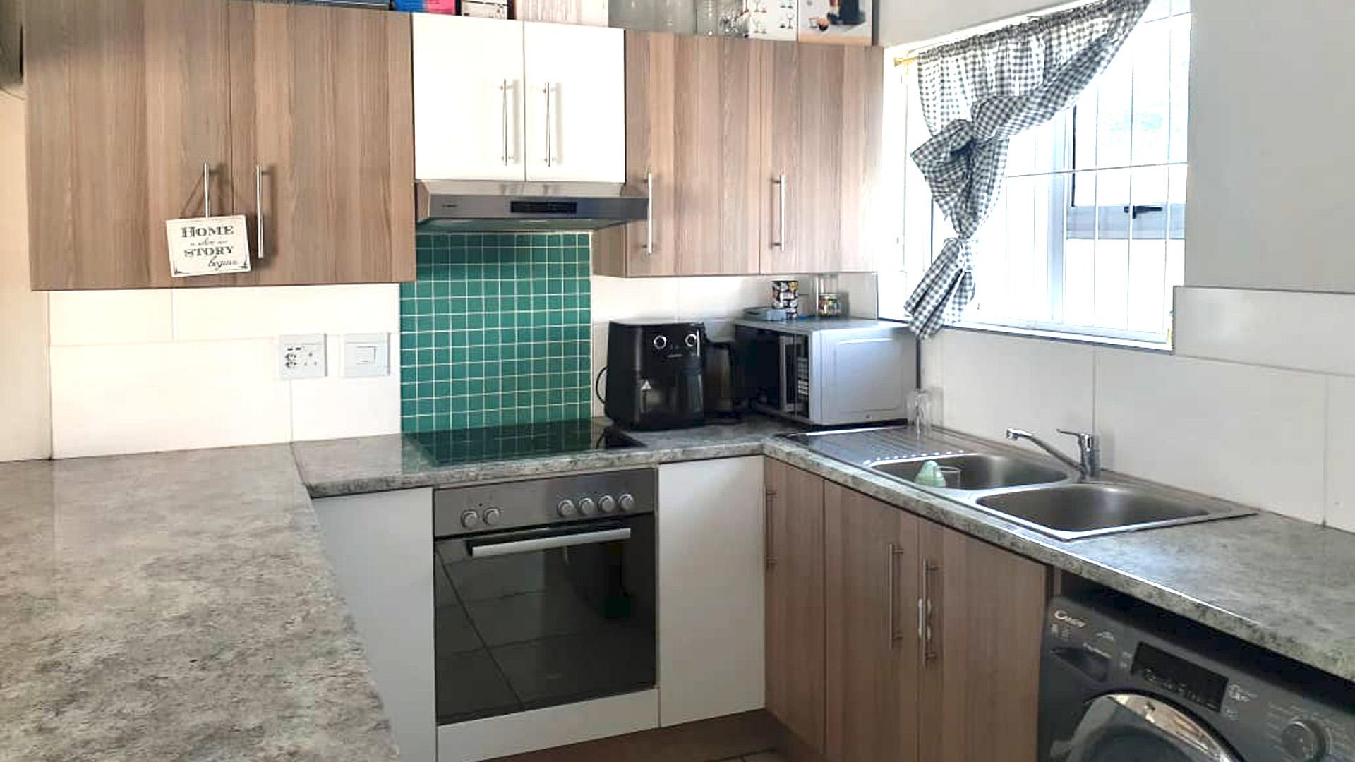 Kitchen of property in Parsons Vlei