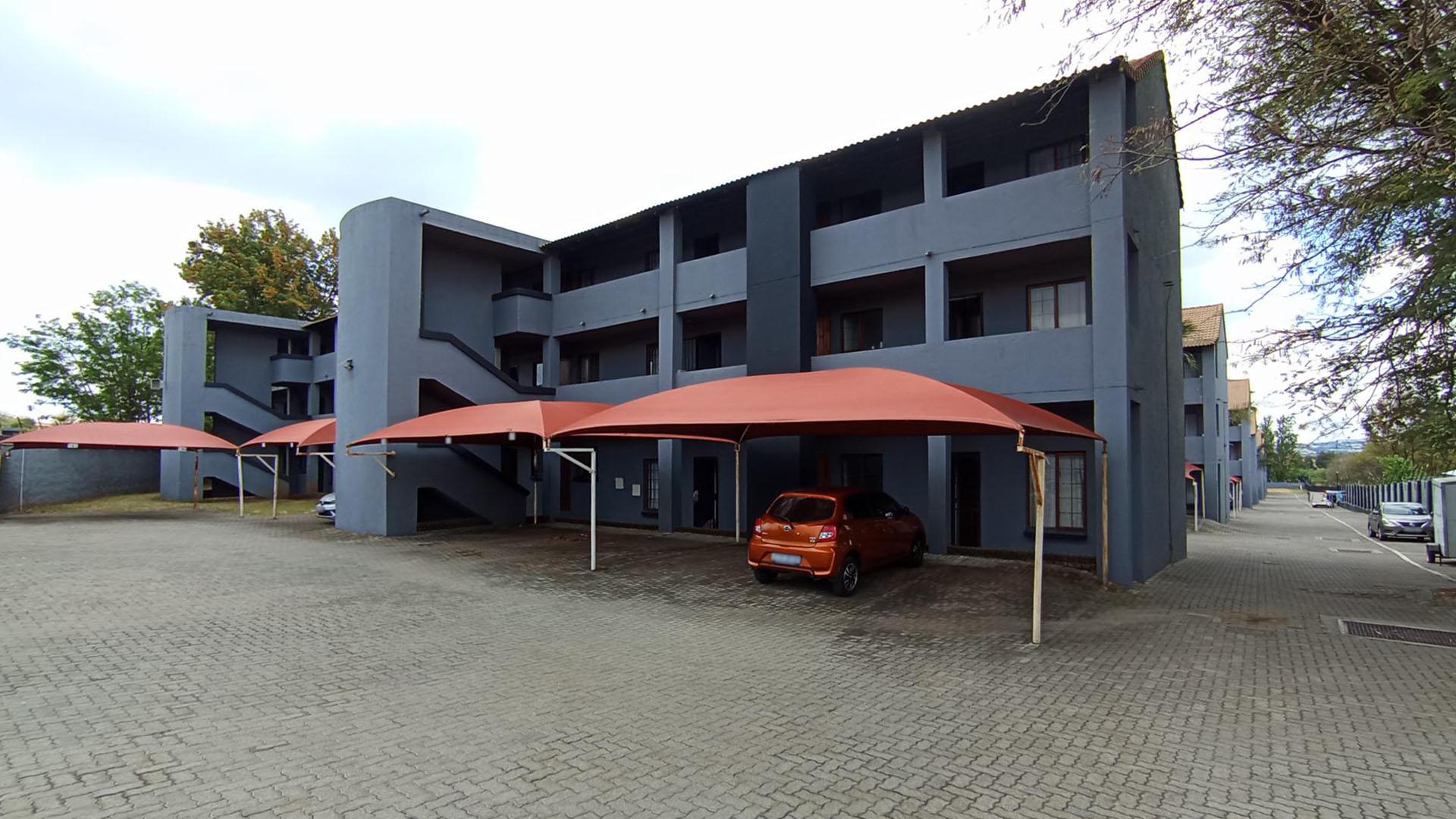 Front View of property in Erand Gardens