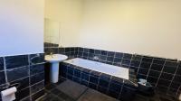 Bathroom 2 of property in Erand Gardens