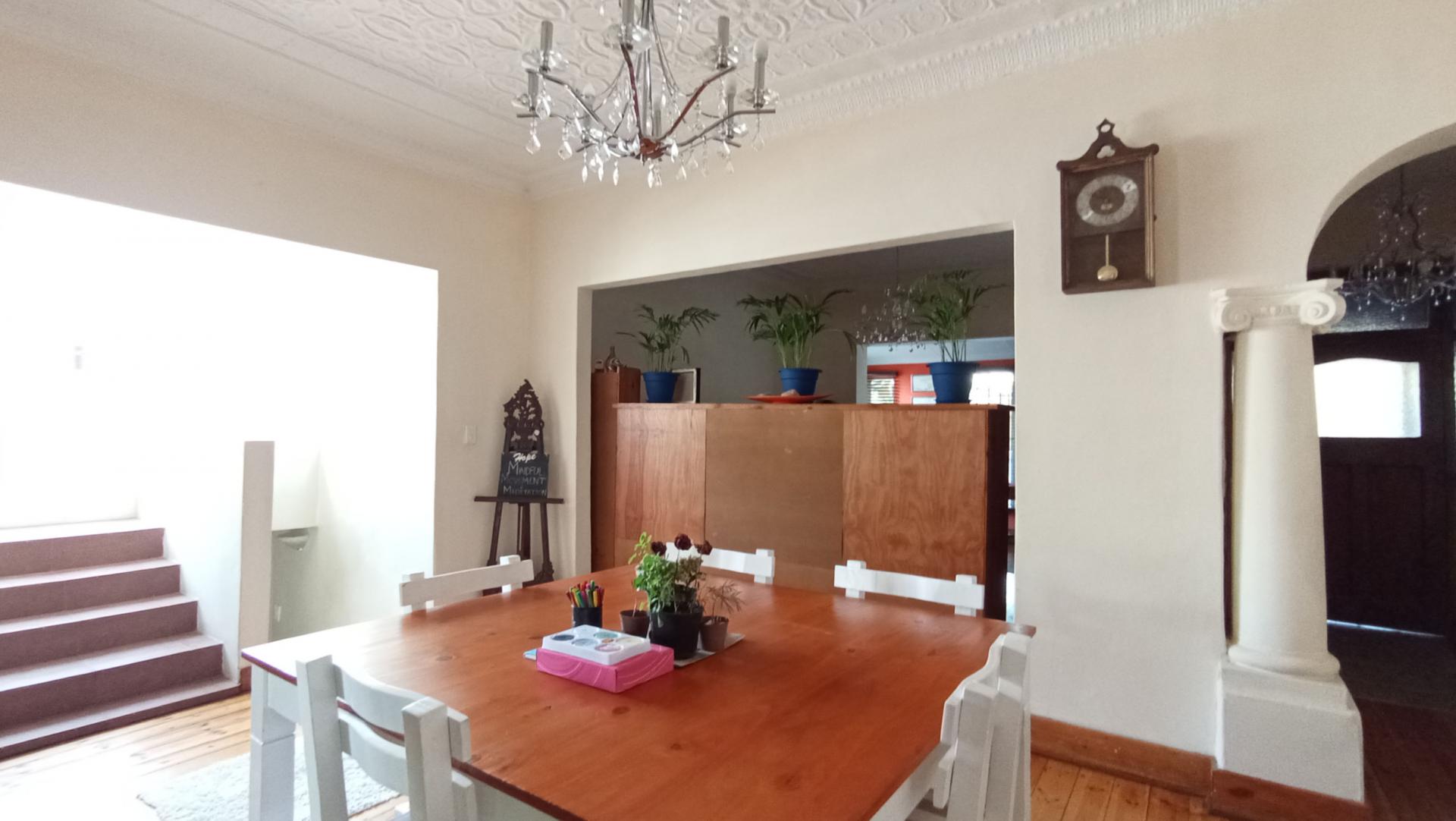 Dining Room - 26 square meters of property in Melville