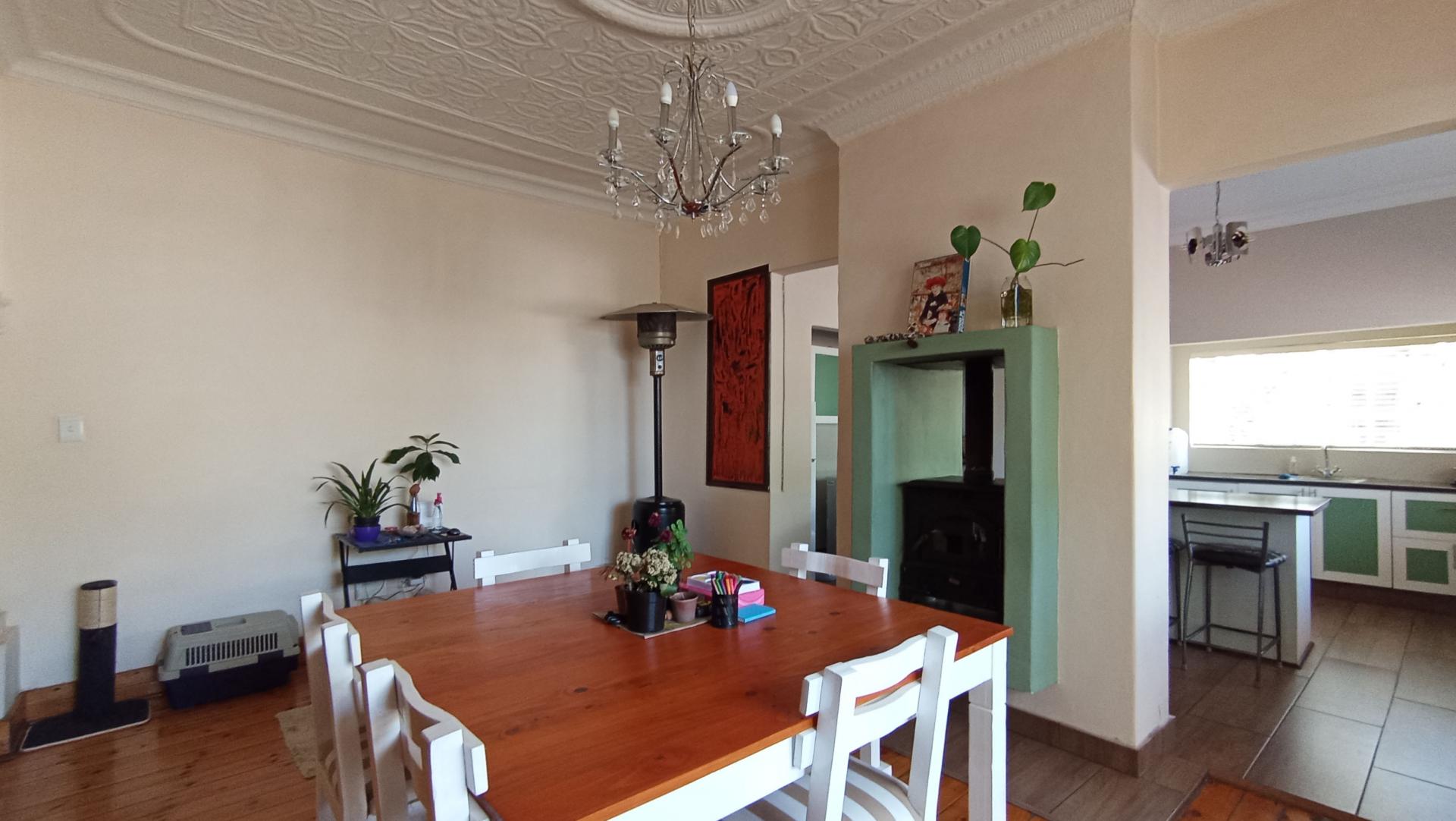 Dining Room - 26 square meters of property in Melville