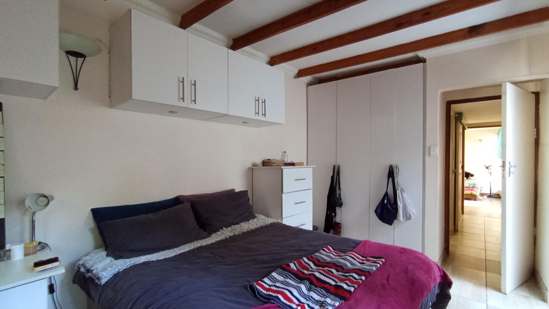 Bed Room 2 - 14 square meters of property in Melville