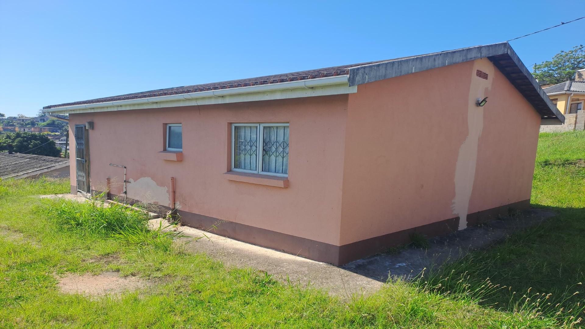 Backyard of property in Umlazi