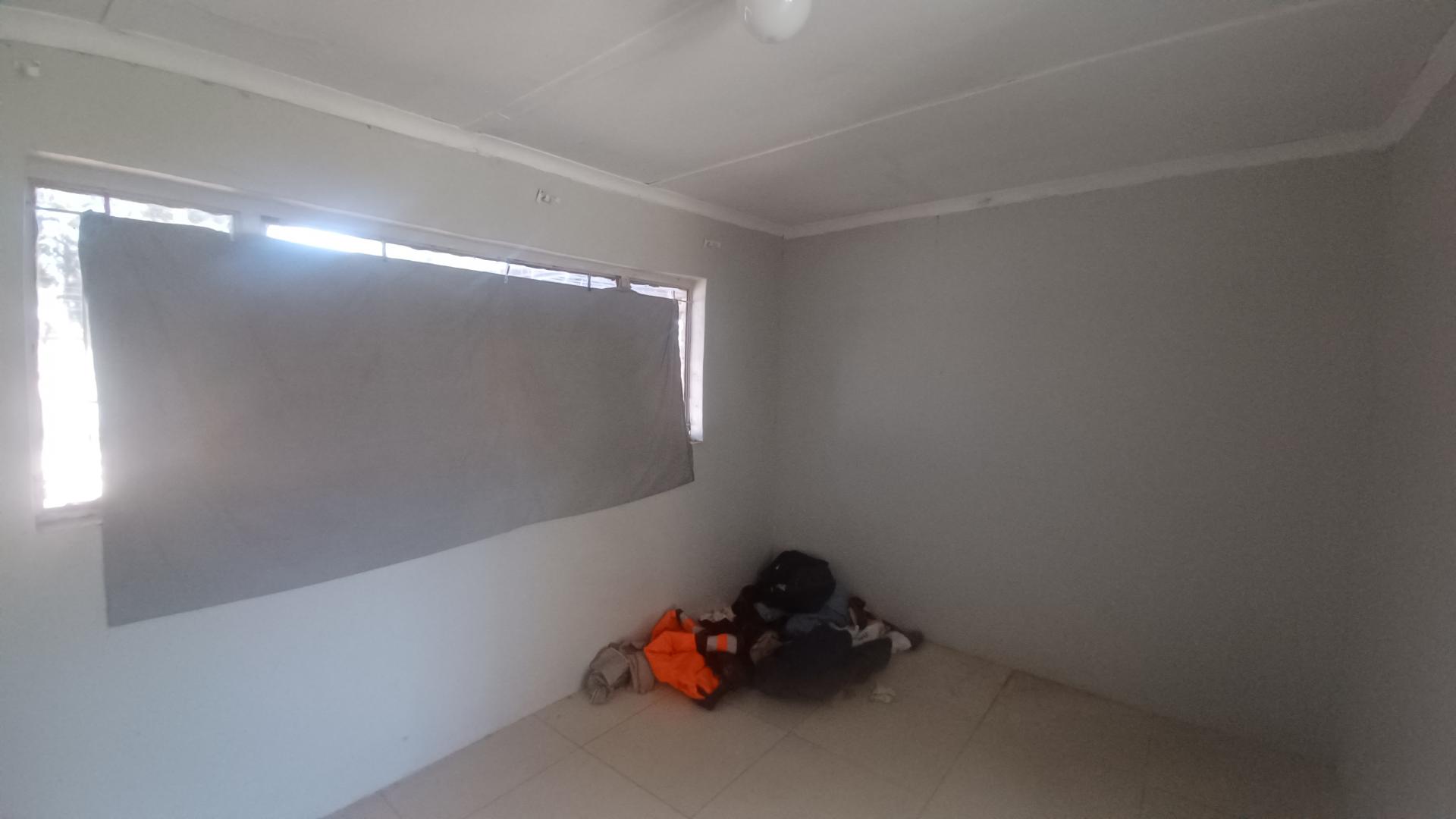 Bed Room 1 of property in Riebeeckstad