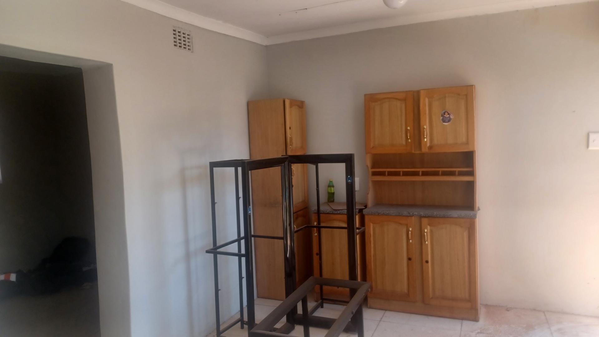 Kitchen of property in Riebeeckstad