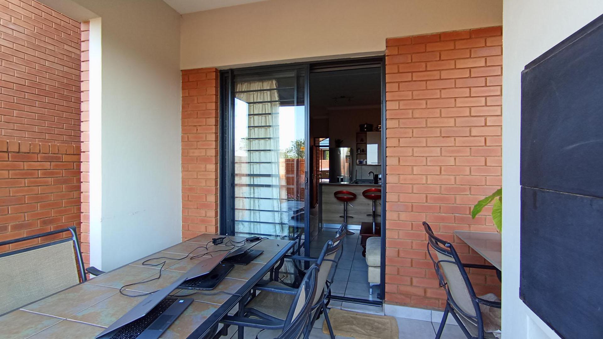 Patio - 12 square meters of property in Montana