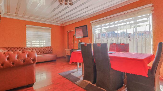 5 Bedroom House for Sale For Sale in Lenasia - MR690798