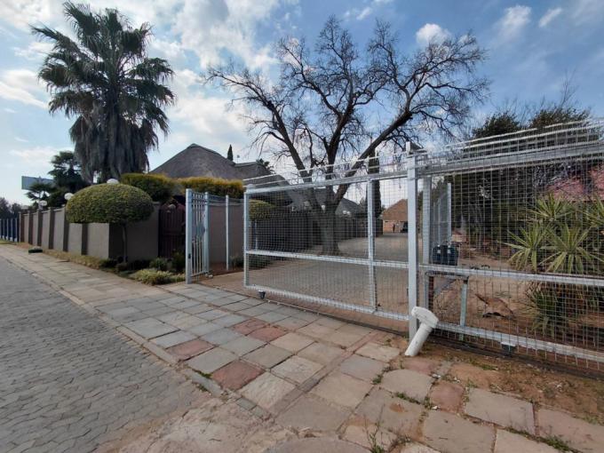 3 Bedroom Simplex to Rent in Irenepark - Property to rent - MR690822
