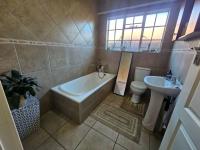  of property in La Hoff