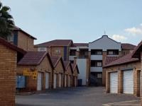  of property in Die Hoewes