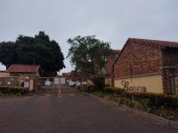  of property in Die Hoewes