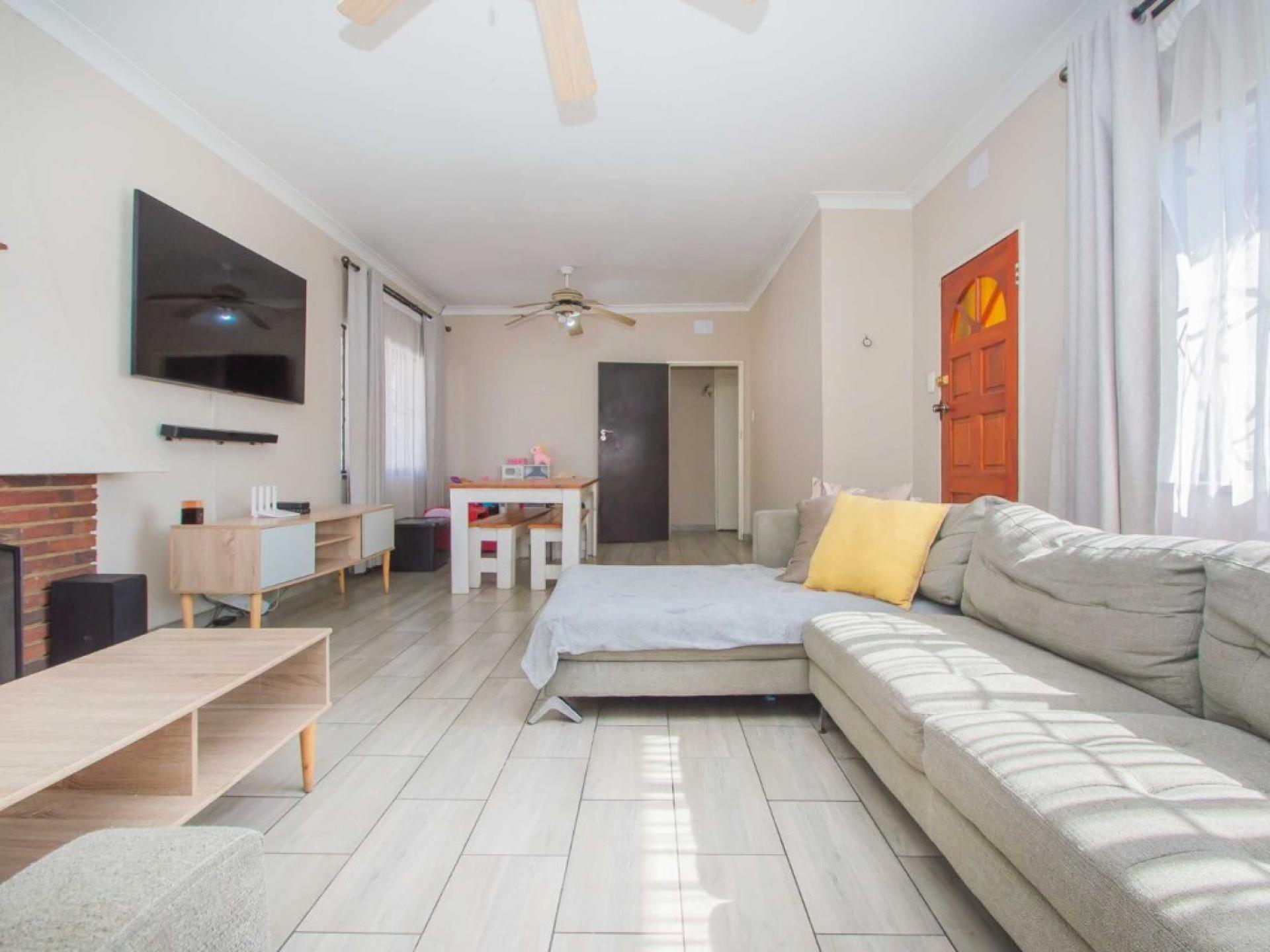  of property in Florida Lake