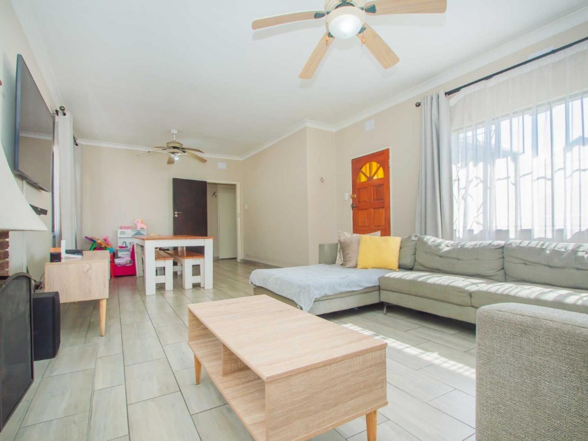  of property in Florida Lake