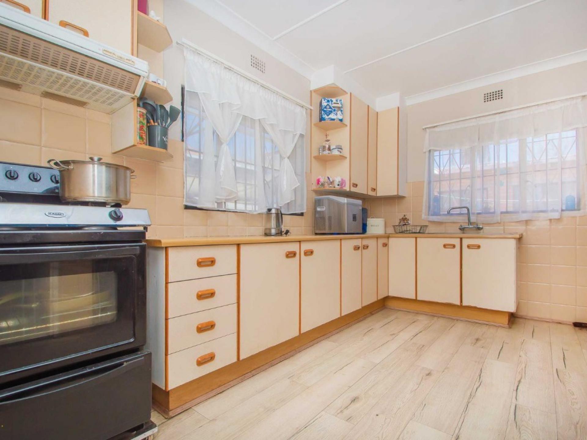  of property in Florida Lake