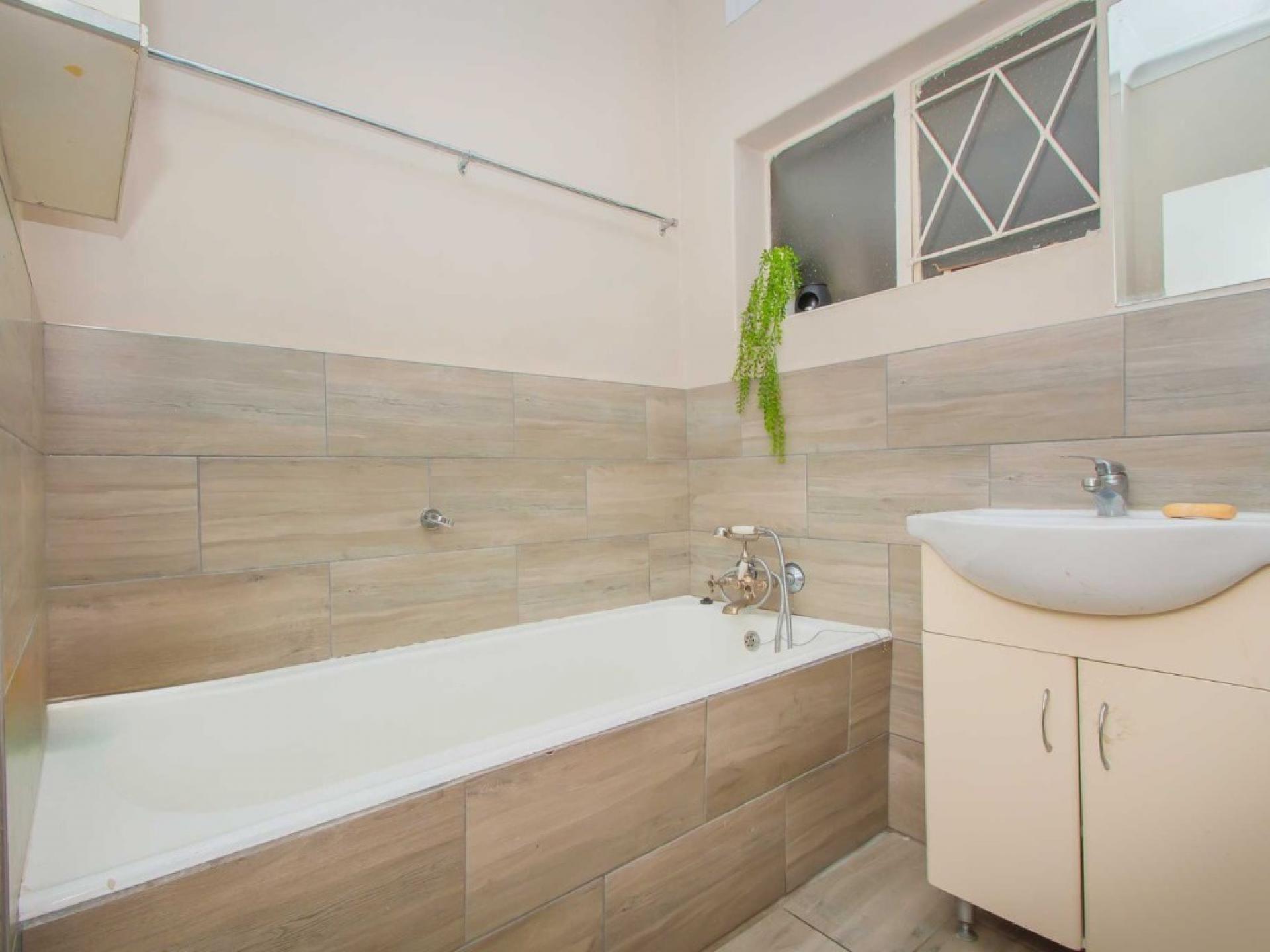  of property in Florida Lake