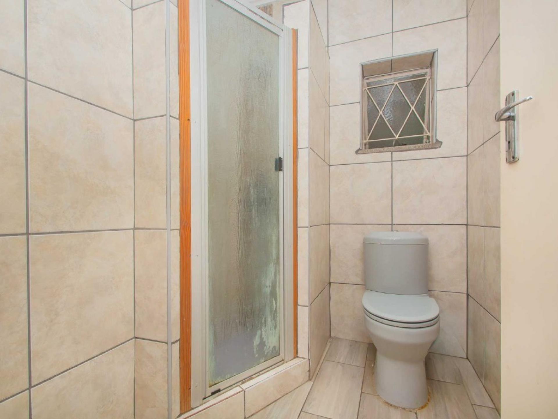  of property in Florida Lake