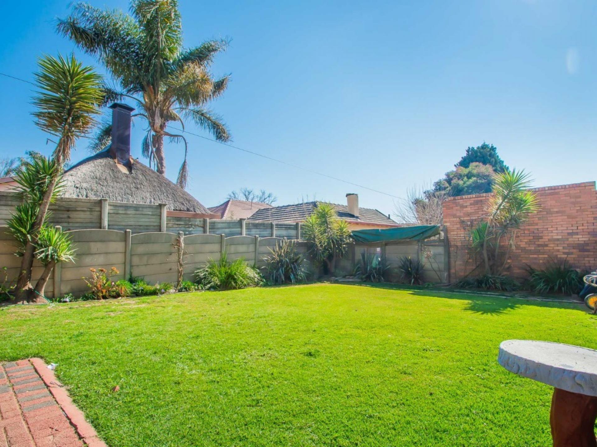  of property in Florida Lake