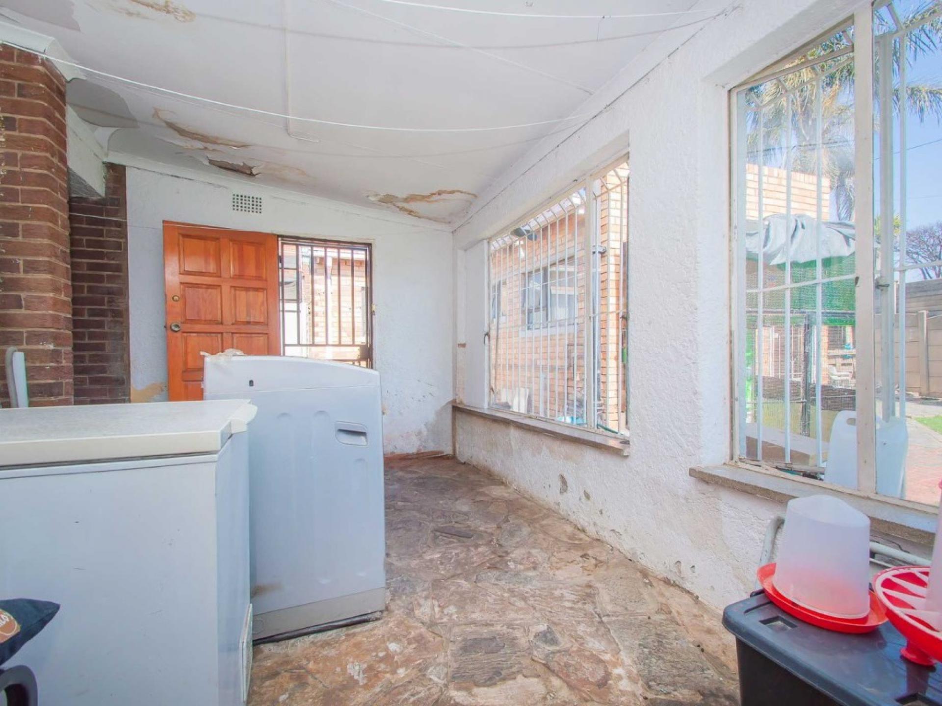  of property in Florida Lake