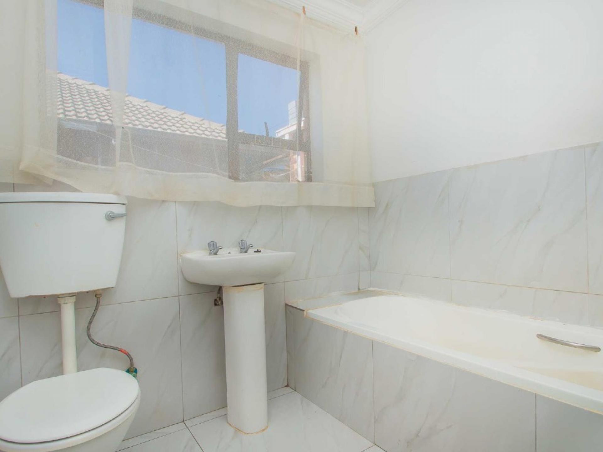  of property in Florida Lake