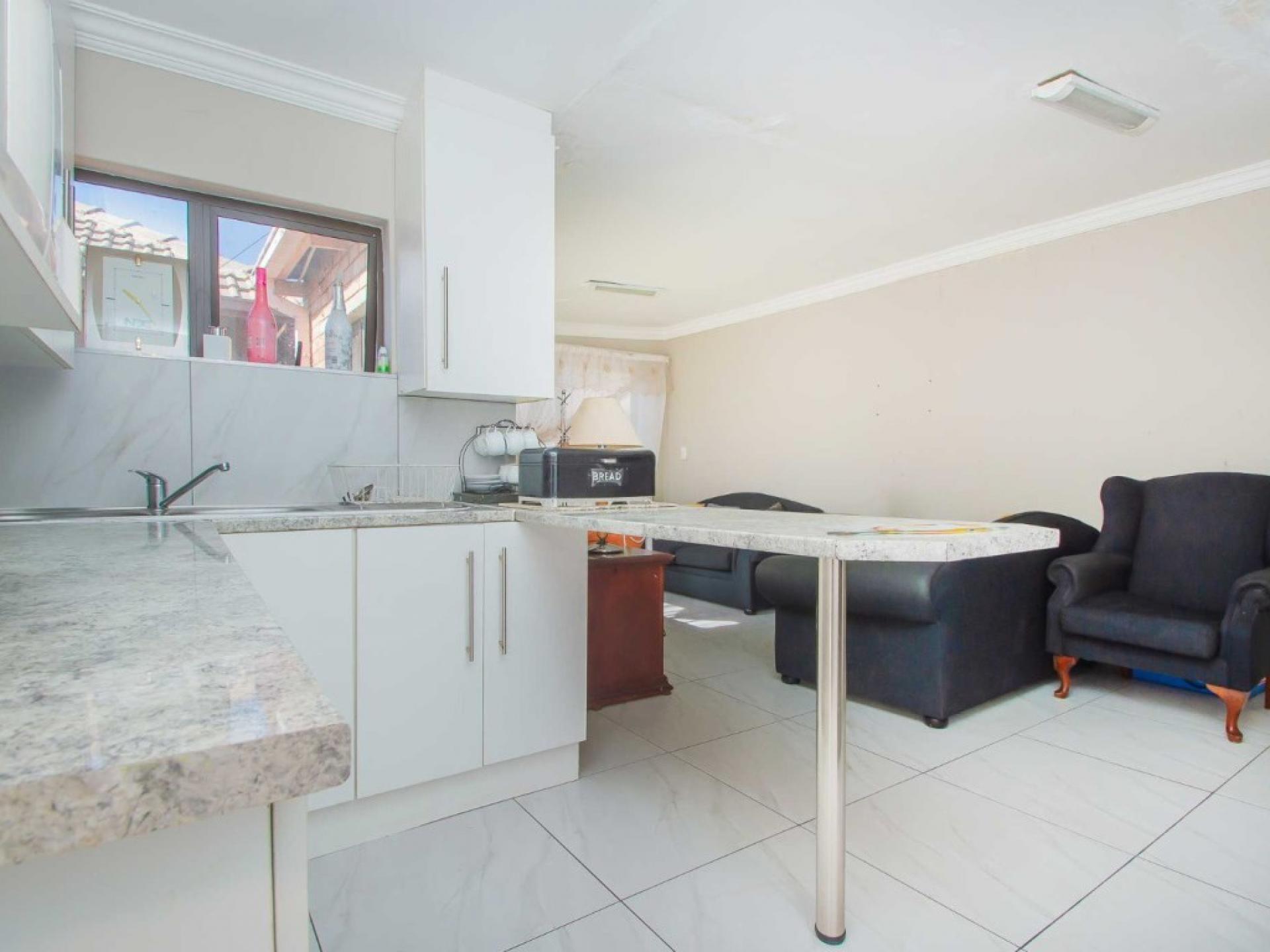  of property in Florida Lake