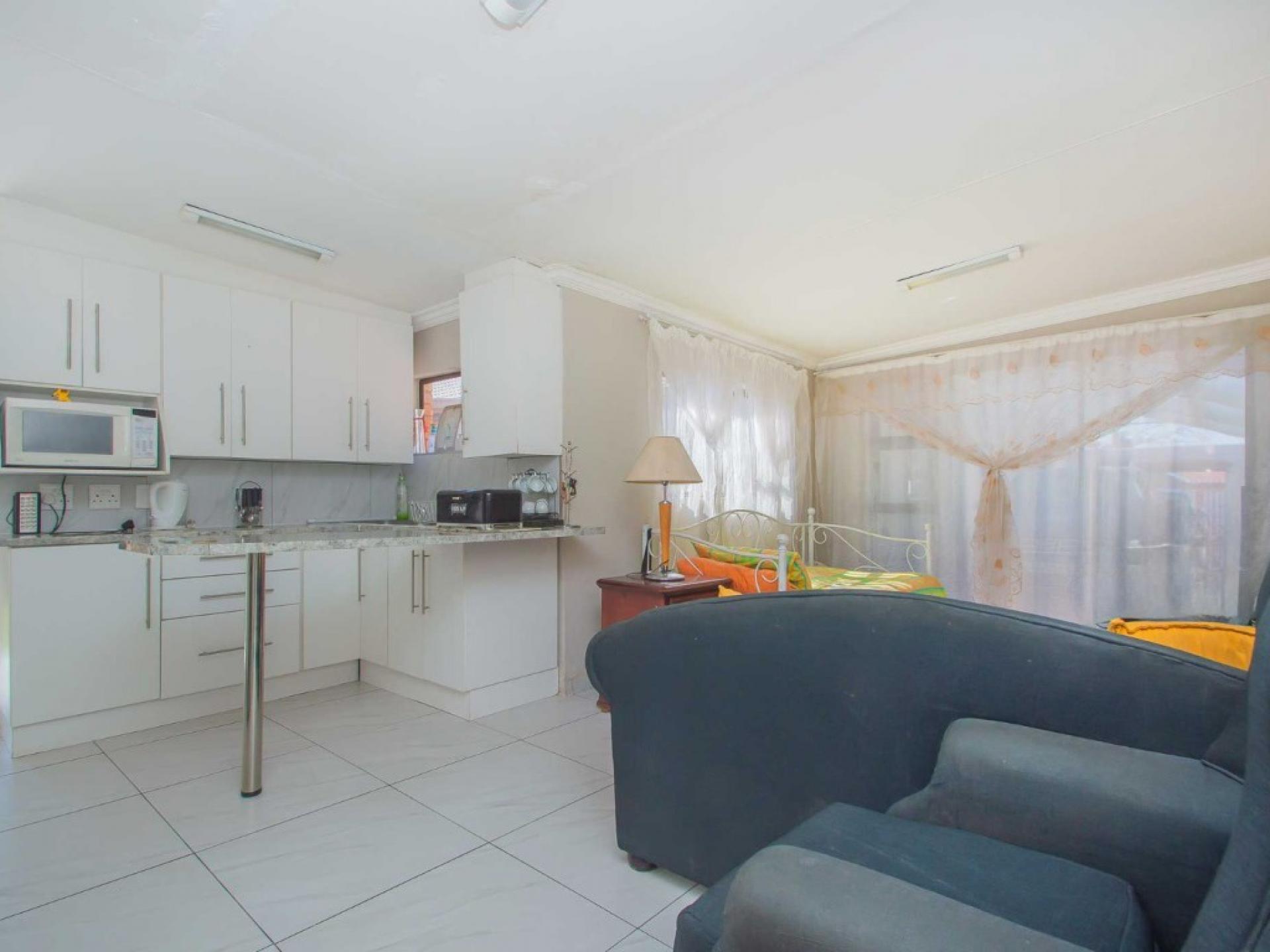  of property in Florida Lake