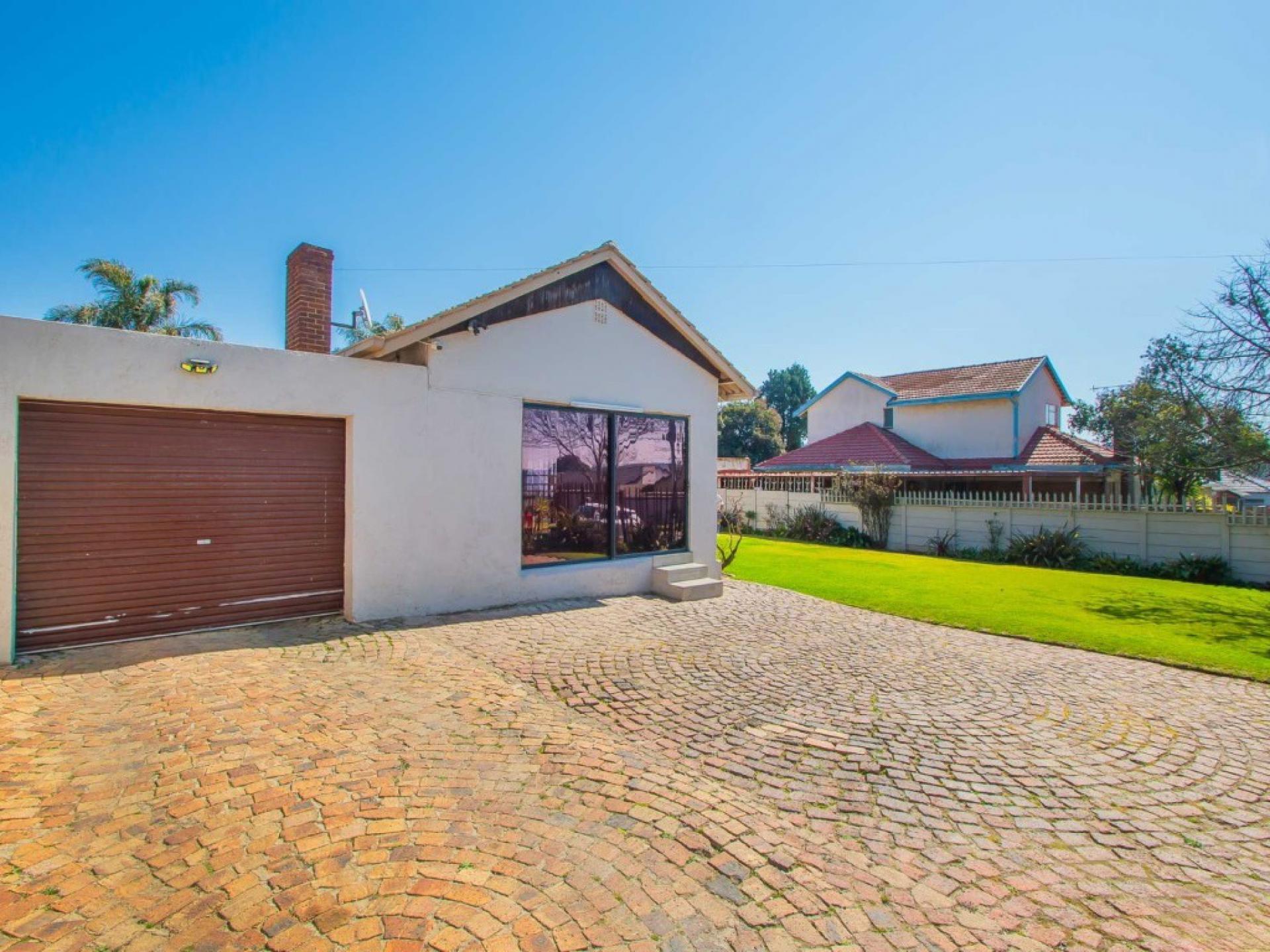  of property in Florida Lake