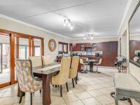  of property in Glenvista