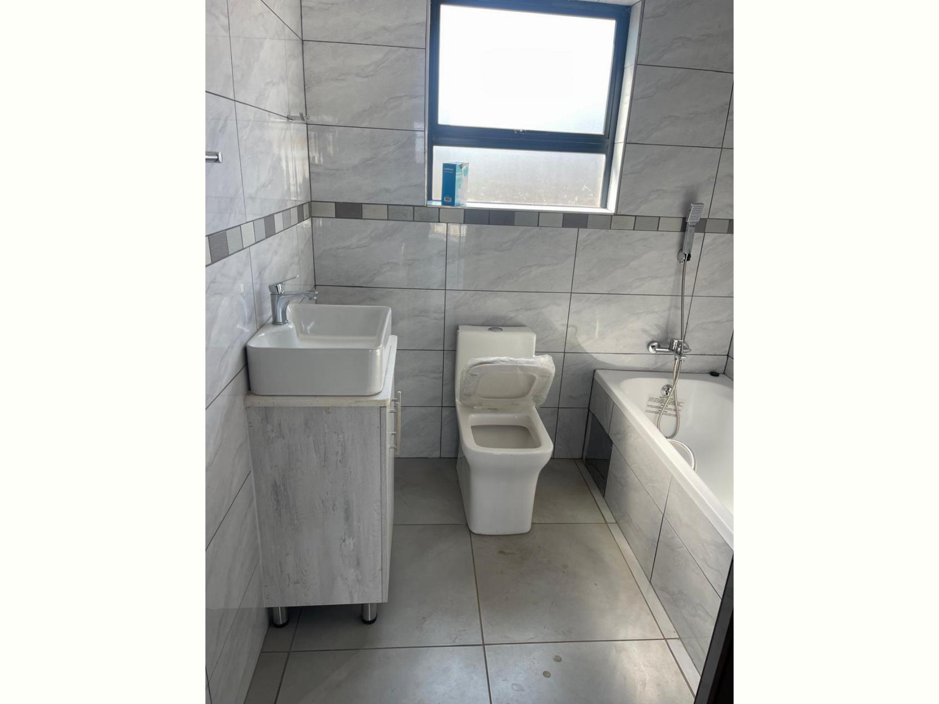  of property in Hartbeespoort