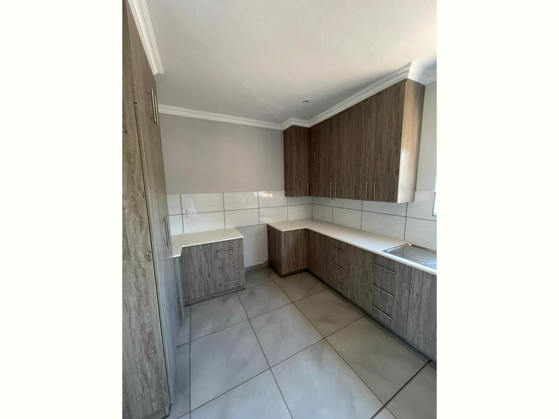  of property in Hartbeespoort