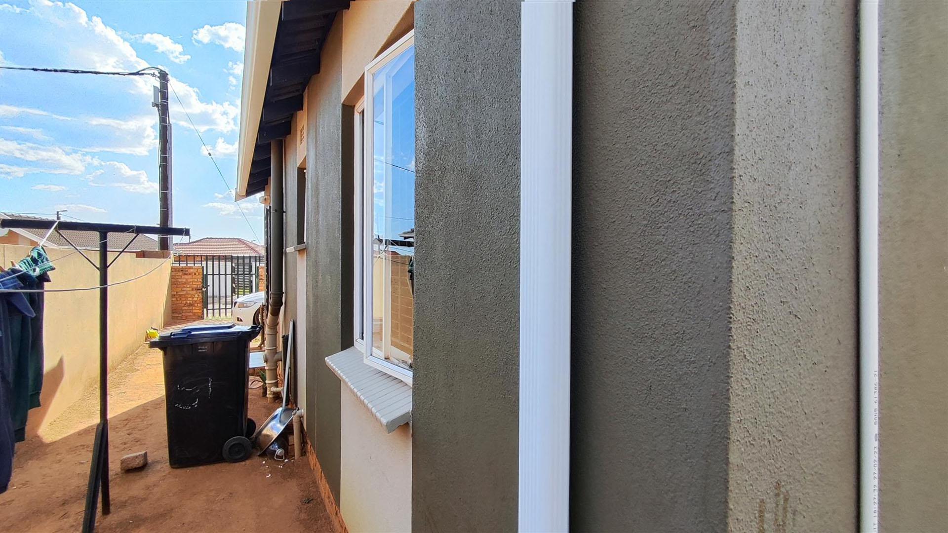 Backyard of property in Savanna City