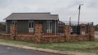 Front View of property in Savanna City