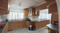 Kitchen - 24 square meters of property in Dawncrest