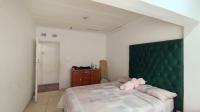 Bed Room 2 - 20 square meters of property in Dawncrest