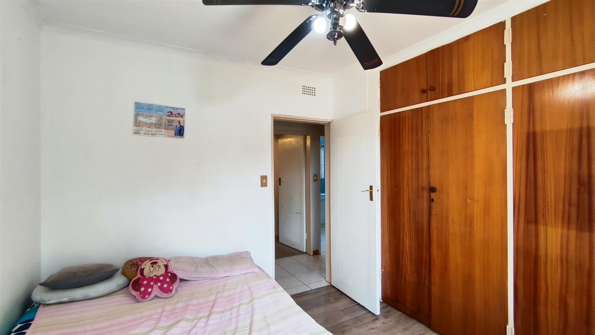 Bed Room 2 - 15 square meters of property in Birchleigh North