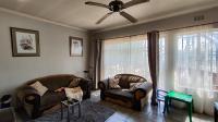 Lounges - 20 square meters of property in Birchleigh North