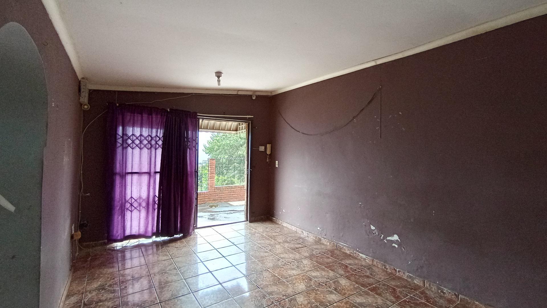 Flatlet - 22 square meters of property in Pietermaritzburg (KZN)