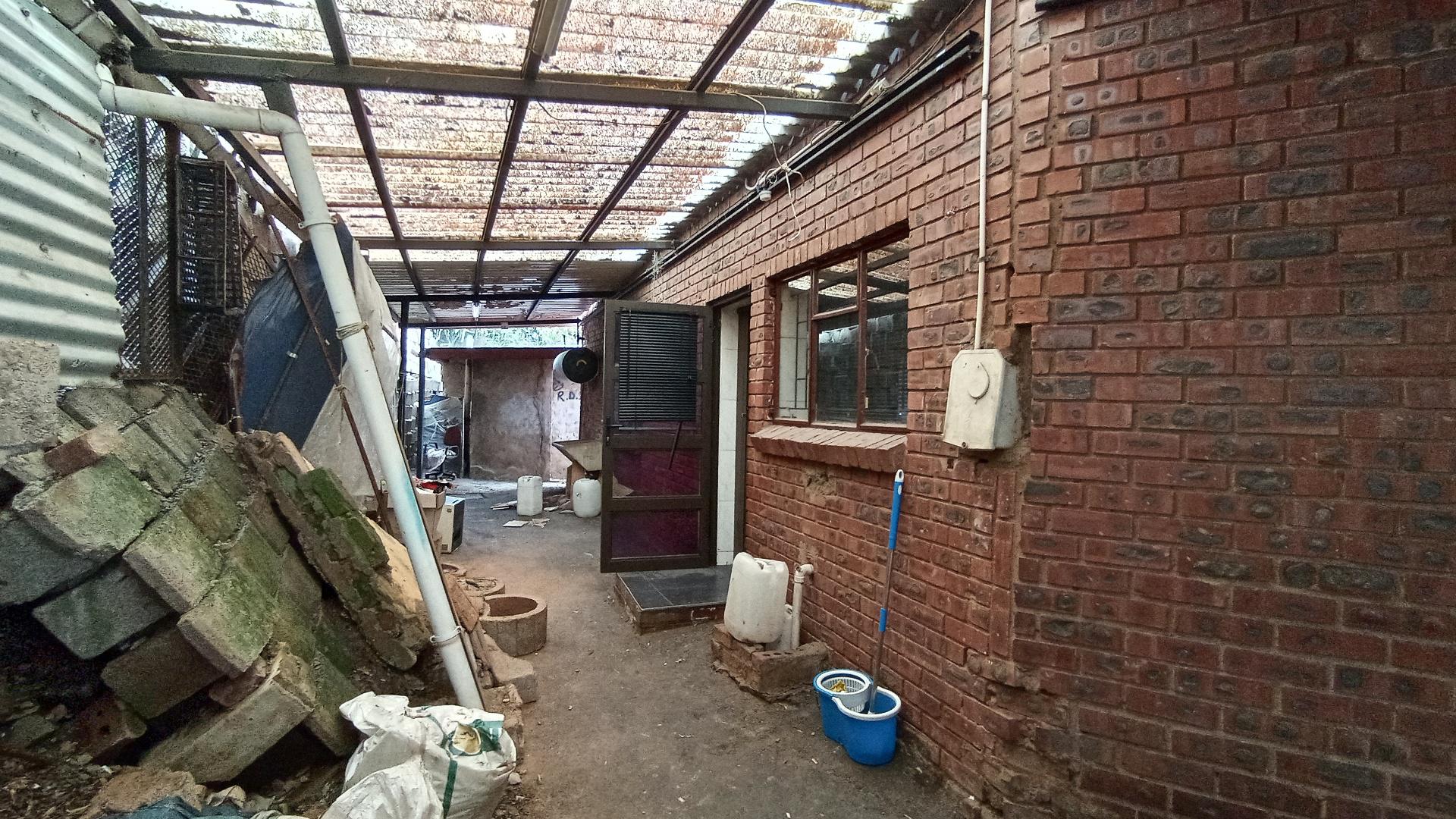 Patio - 66 square meters of property in Pietermaritzburg (KZN)