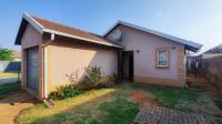 Front View of property in Salfin