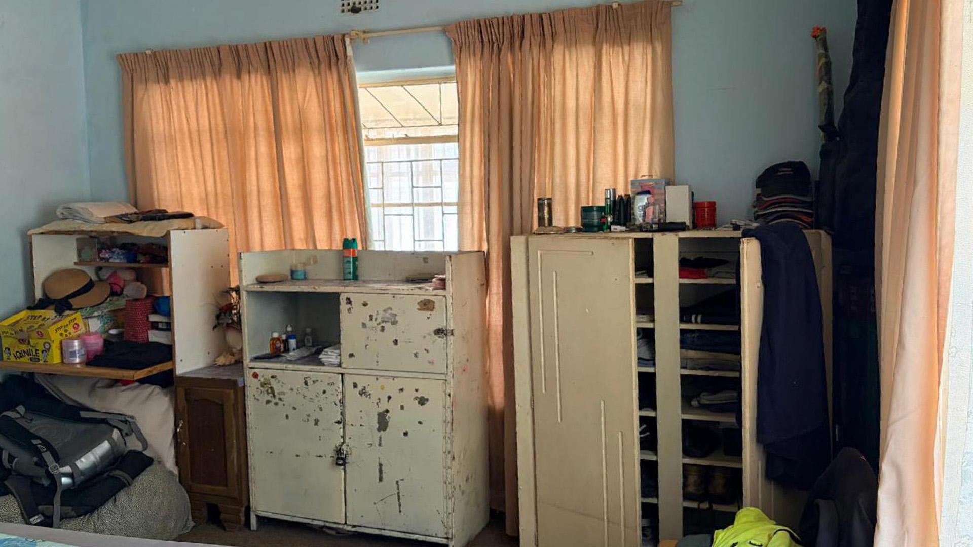 Bed Room 1 of property in Ventersdorp