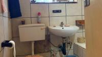 Bathroom 1 of property in Ventersdorp