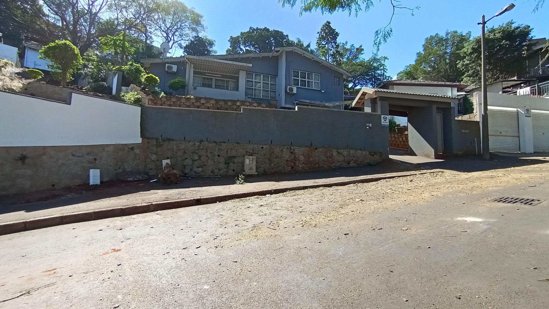 Front View of property in Glenmore